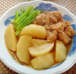 カブと鶏肉の煮物